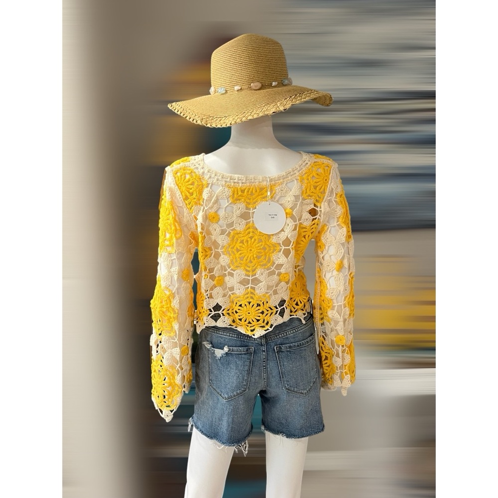AVAILABLE Cream and yellow crochet top O/S - Picture 5 of 8